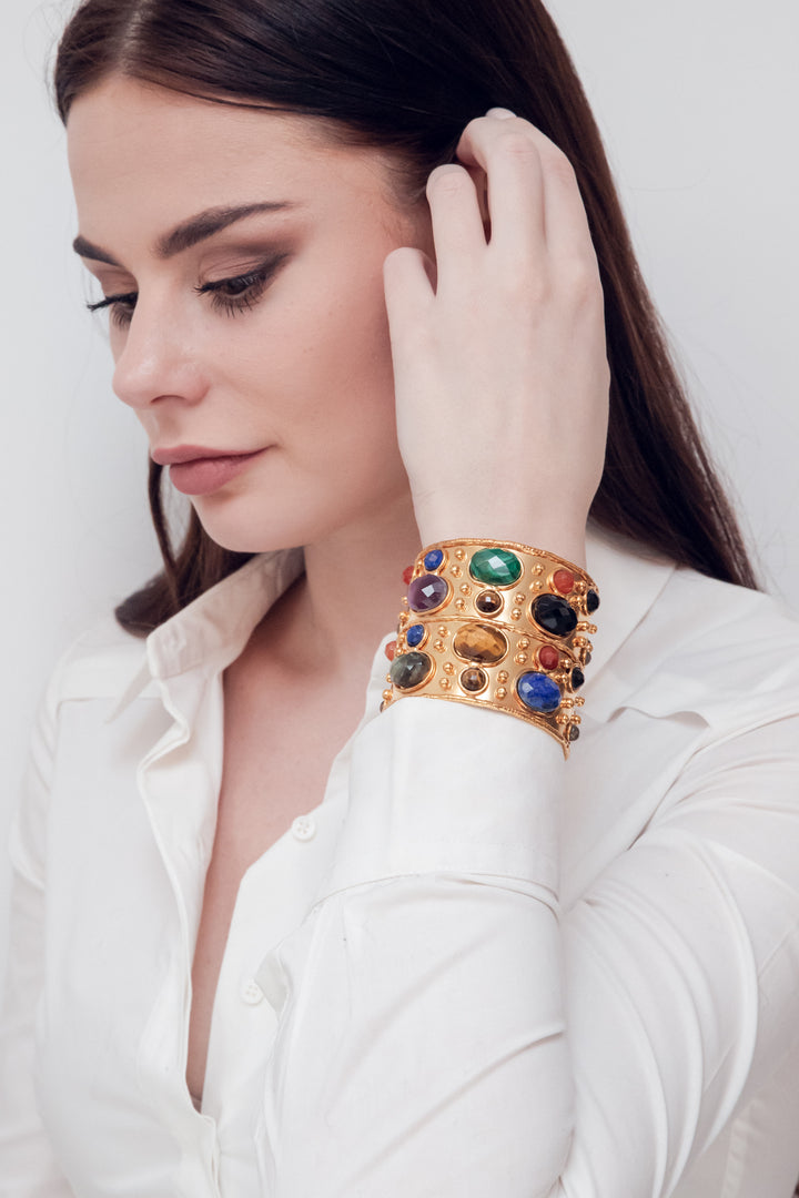Manchette: "Faceted Byzance"